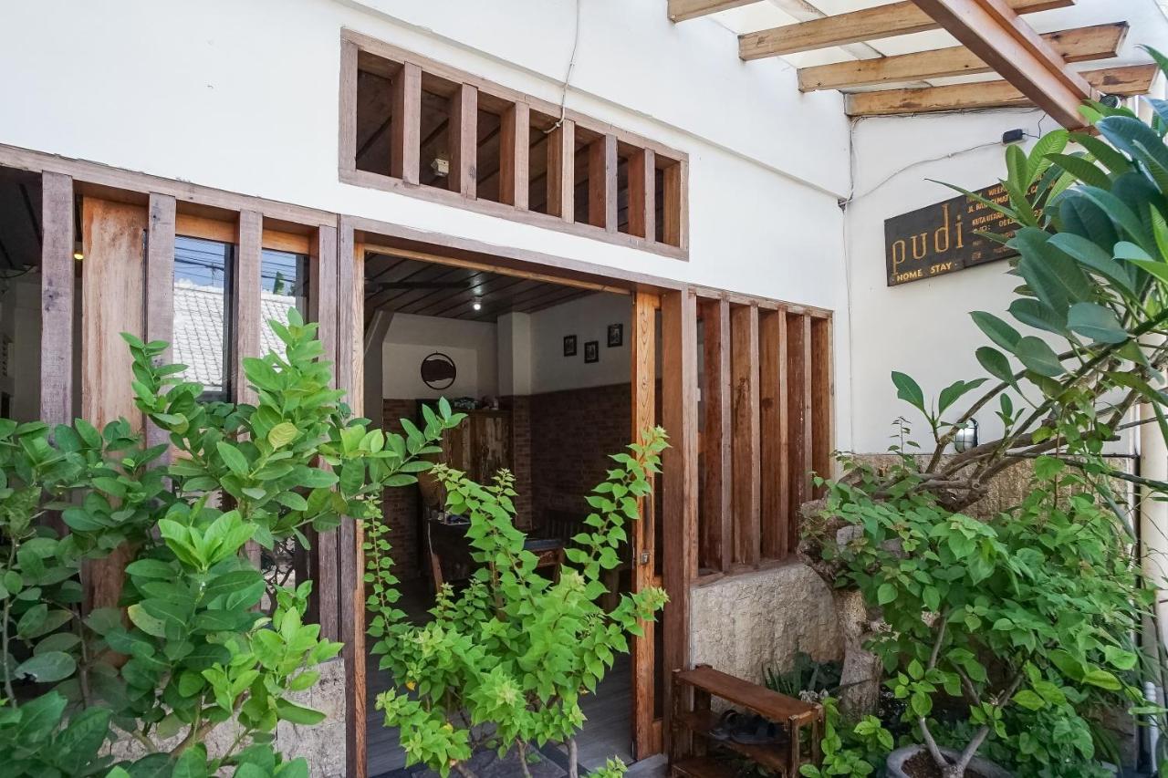 Pudi Homestay Canggu  Bagian luar foto